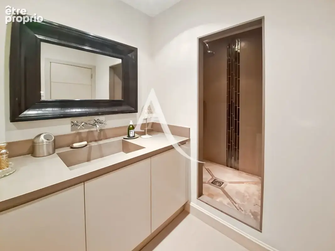 Appartement Le Cannet 2 pièces 74 m² - photo 8