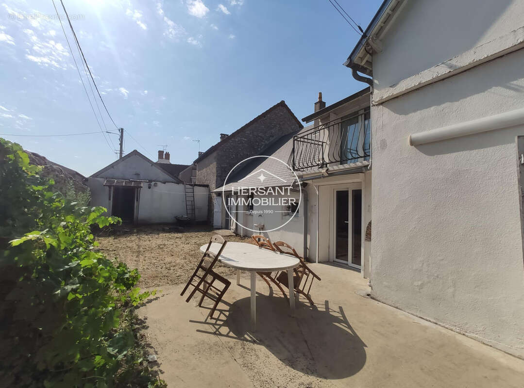 Maison 4 pièces 110 m² à vendre à Baule (45130) - photo 4