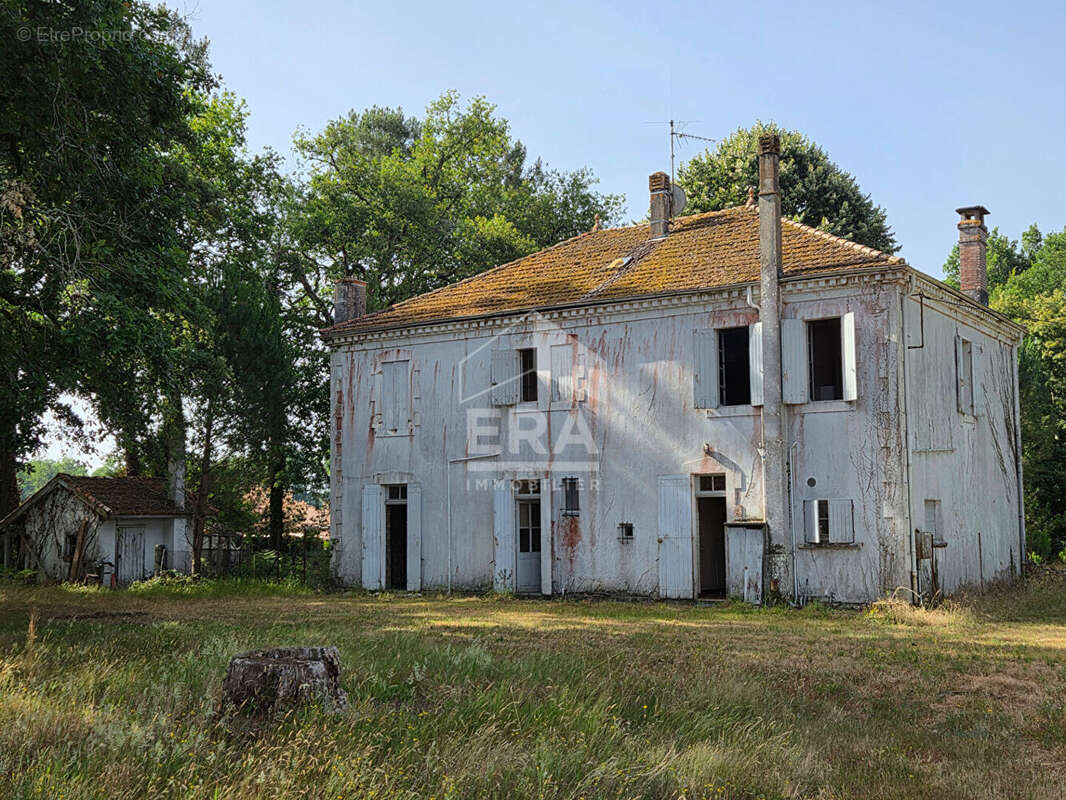 Maison à SAINT-PAUL-EN-BORN