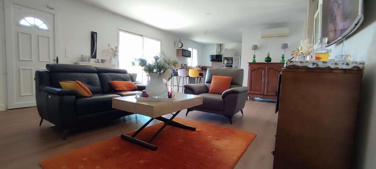 Maison à SAINT-MARTIN-DE-VALGALGUES