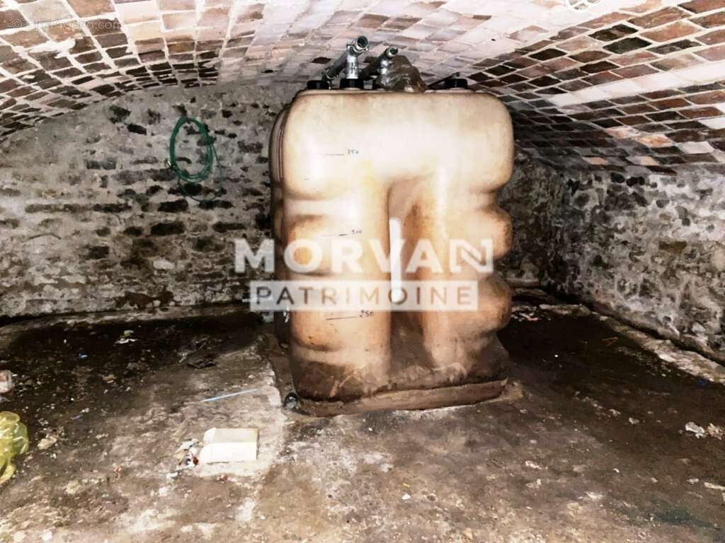 Maison à AUNAY-EN-BAZOIS