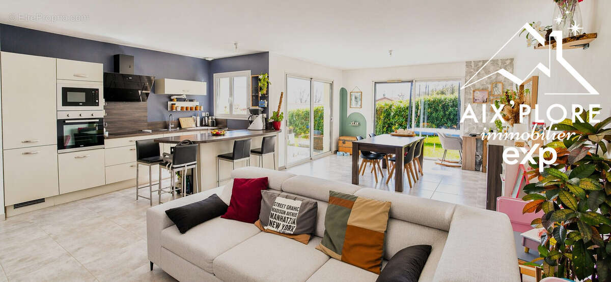 Maison à CHATILLON-LA-PALUD