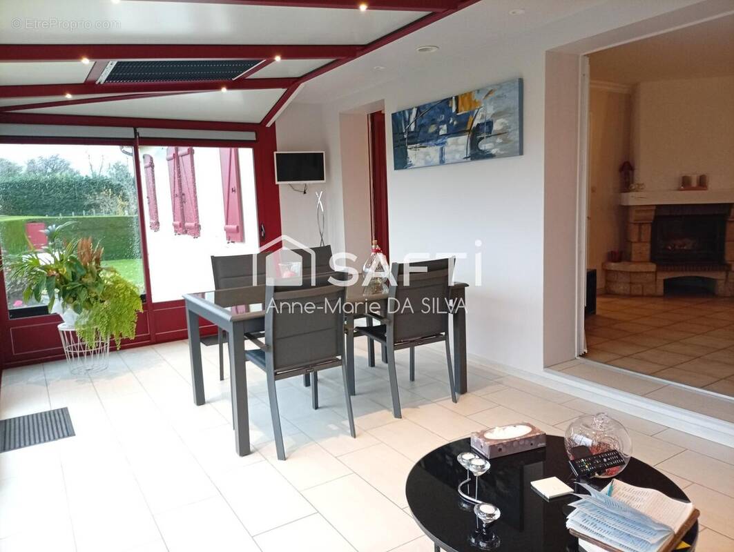 Photo 1 - Maison à LATHUS-SAINT-REMY