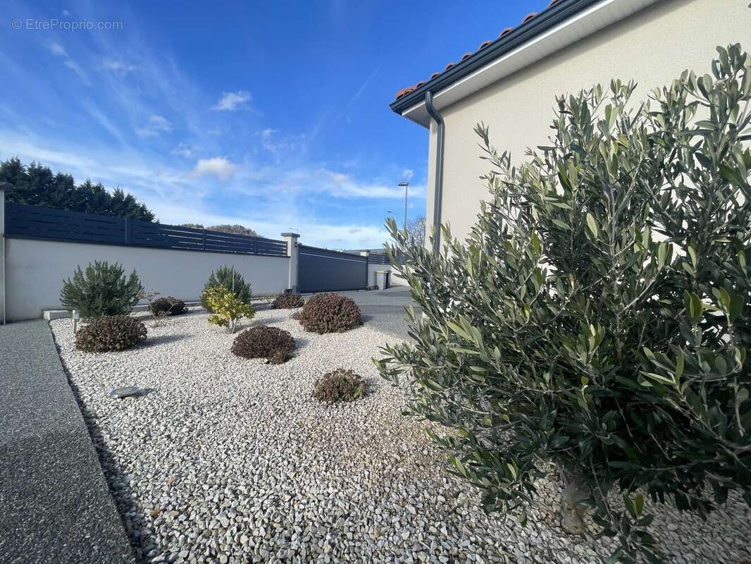 Maison à SAYAT
