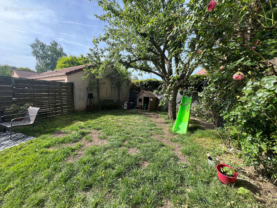 Maison à MONTFORT-L'AMAURY