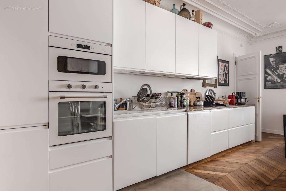 Appartement à PARIS-9E