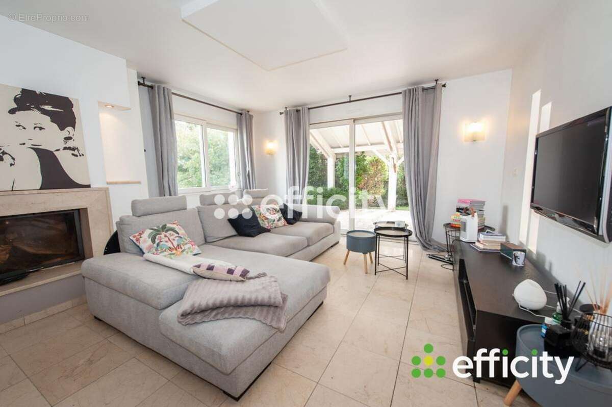 Maison à SAINT-PAUL-DE-VARCES