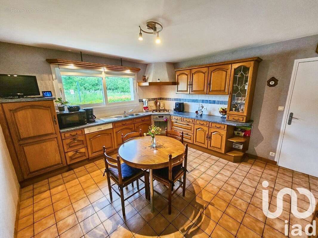 Photo 3 - Maison à GUERLESQUIN