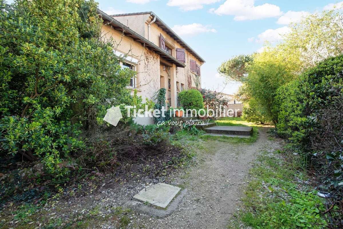 Maison à CORNEBARRIEU