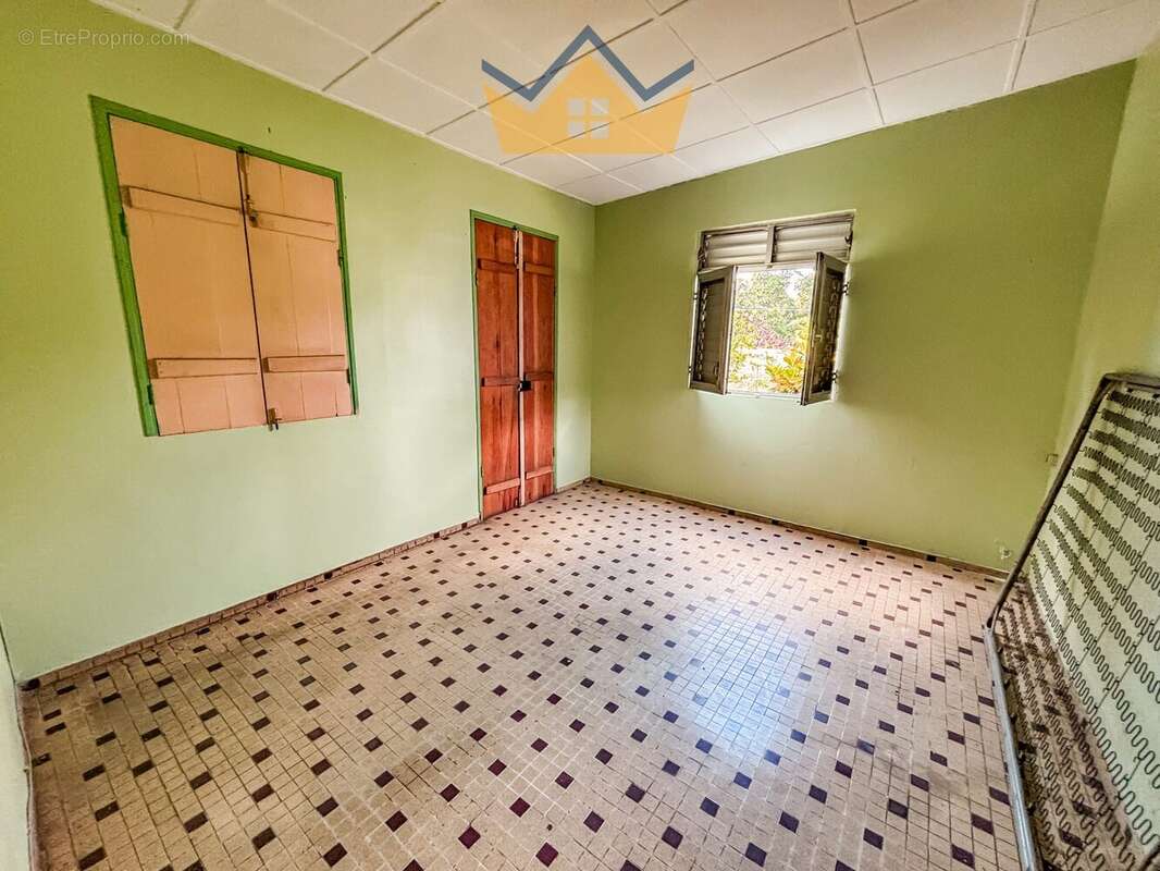 Maison à RIVIERE-SALEE