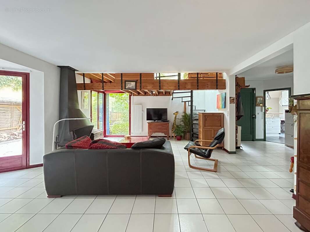 Maison à LA FRETTE-SUR-SEINE