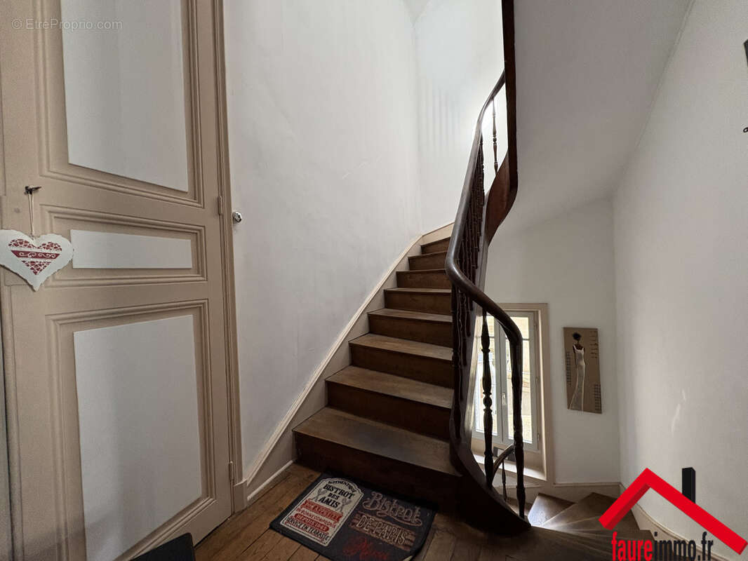 Maison à ALLASSAC
