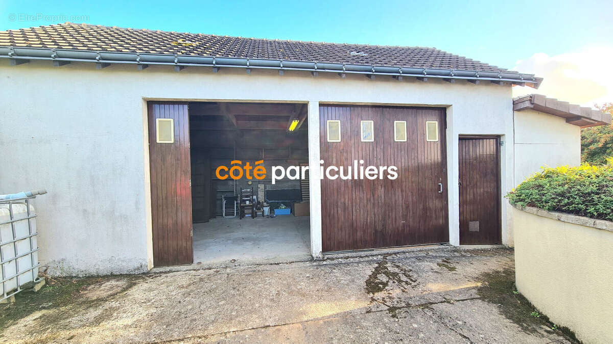 Maison à NOTRE-DAME-D&#039;OE