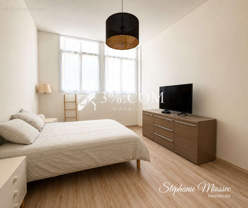 CHÂTELAUDREN   Bien atypique esprit loft avec dépendance en - photo 8