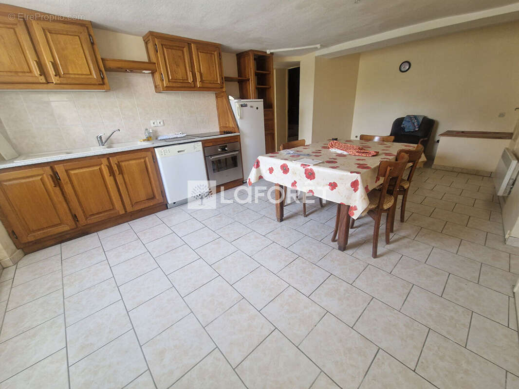 Maison à AIGLEPIERRE