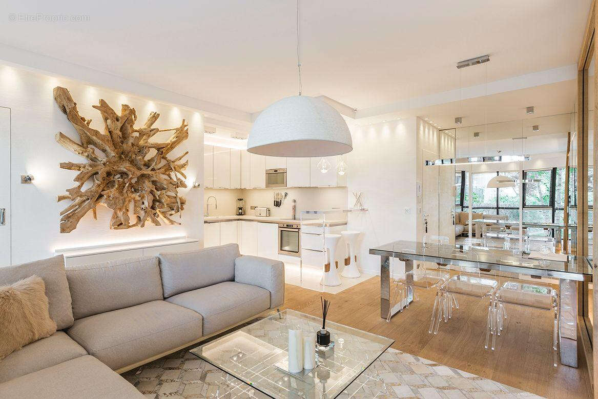 Appartement à LEVALLOIS-PERRET