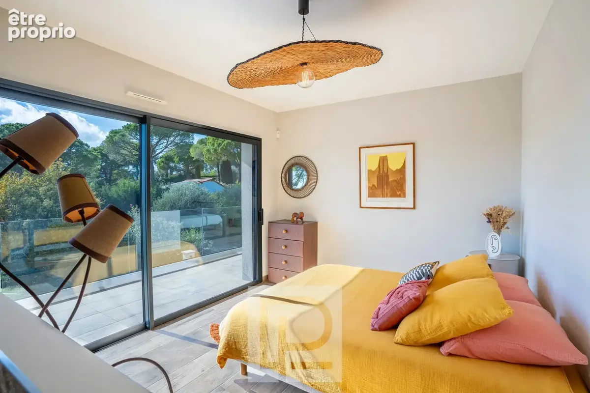 Superbe villa contemporaine au calme, avec vue dégagée sur les collines - photo 17