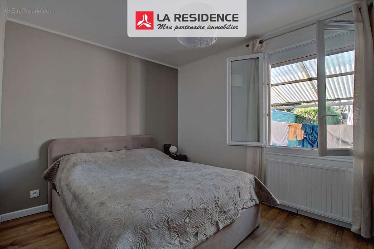 Maison à SAINT-ETIENNE-DU-ROUVRAY