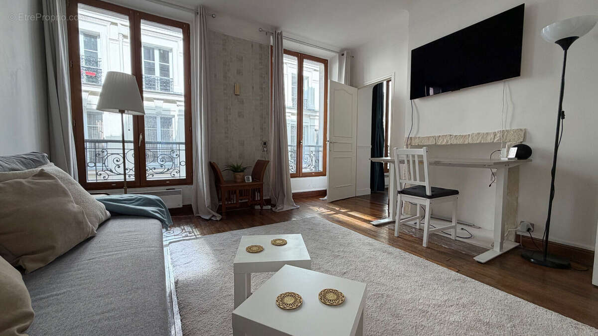 Appartement à PARIS-2E