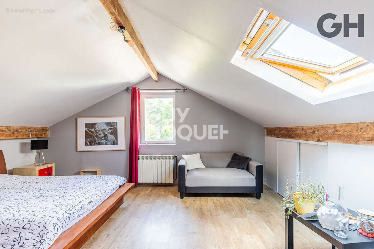 Commerce à CHARTRETTES