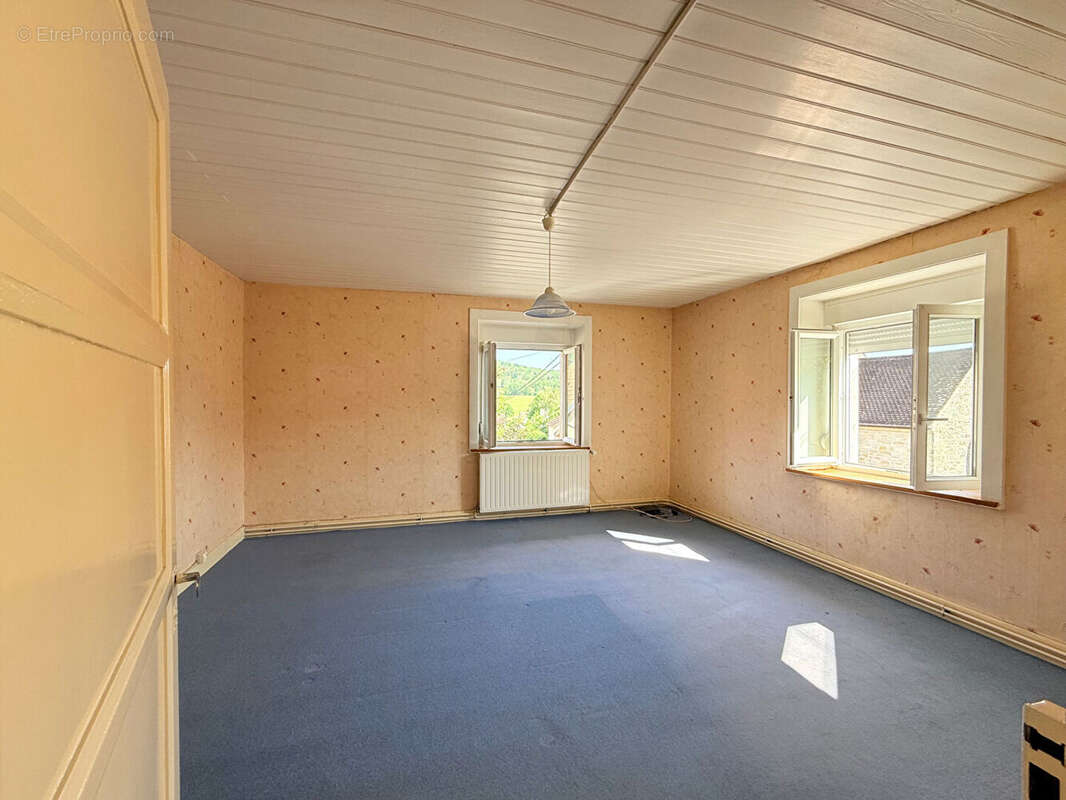 Maison de village - photo 9