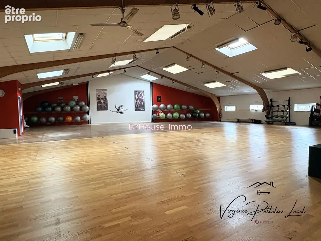 Commerce 1 990 m² à vendre à Fontenay-Le-Comte (85200) - photo 39