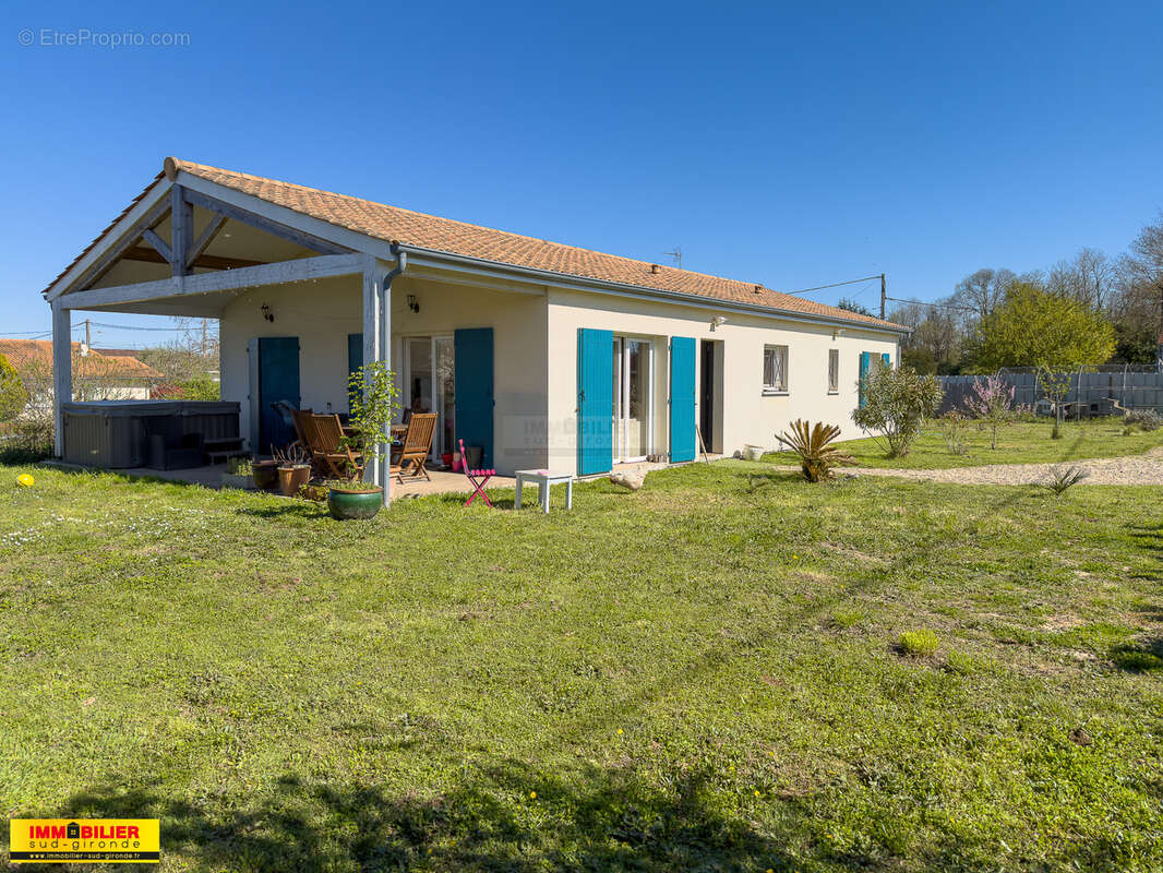 Maison à PODENSAC