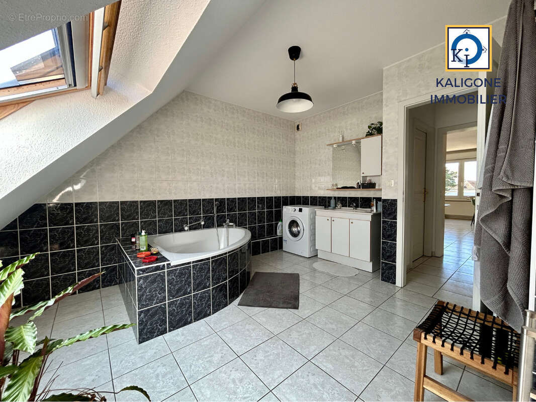 Attique- 78m2 - photo 8