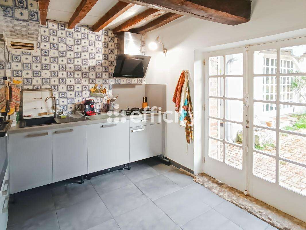 Maison à VANDRIMARE