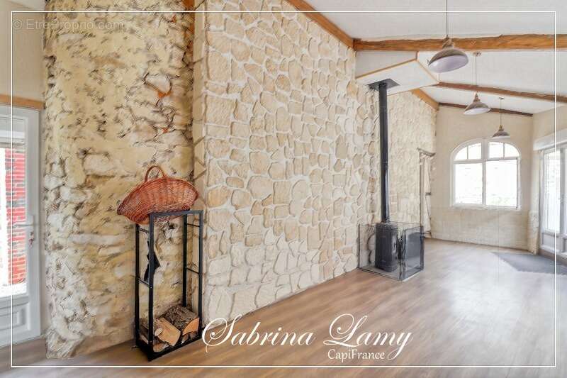  Maison avec dépendance à fort potentiel – Loisy-en-Brie (51130) - Jardin - Terrasse - photo 15
