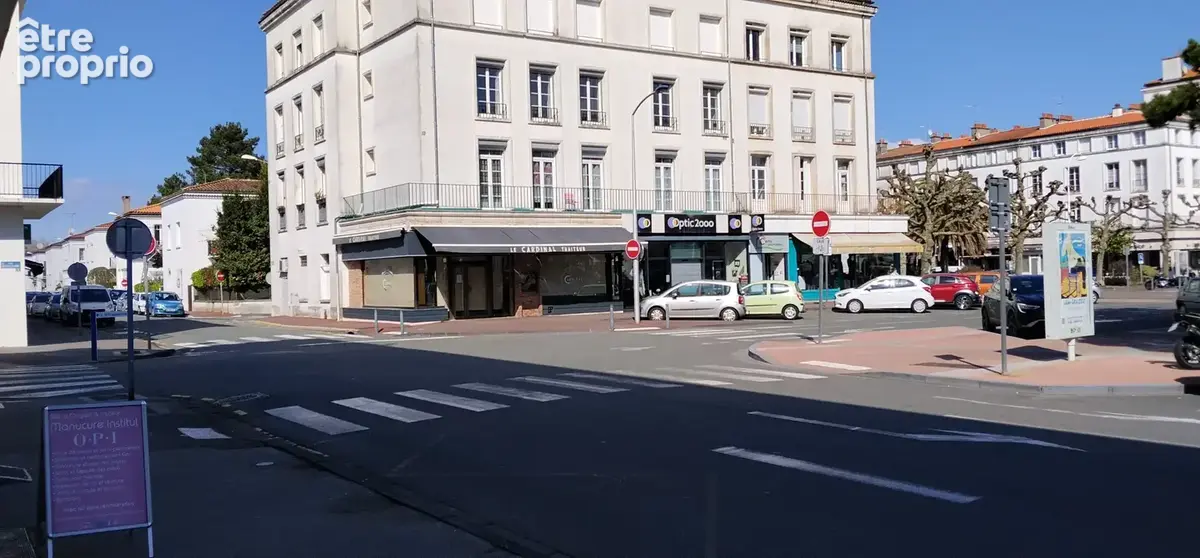 Studio de 27m2  idéalement situé au cœur de Royan   À deux pas de la plage et du marché - photo 6