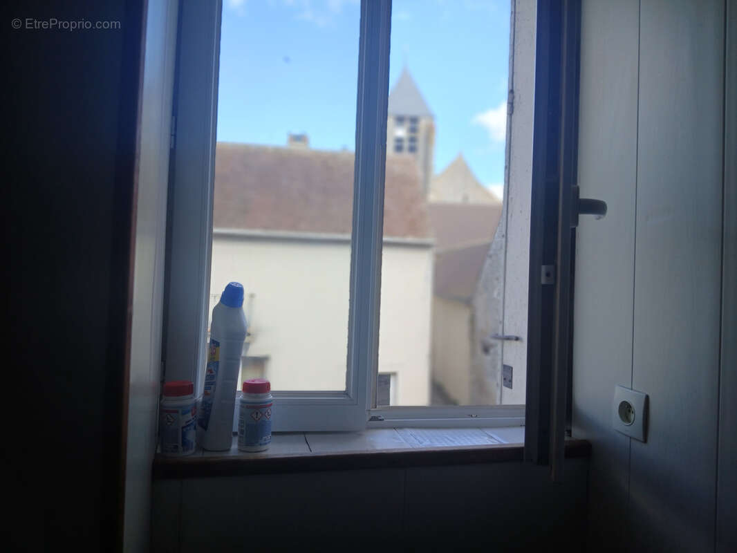 Appartement à JOUY-LE-CHATEL