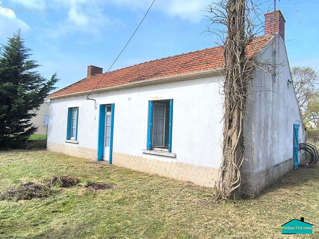 Maison à SAINT-URBAIN