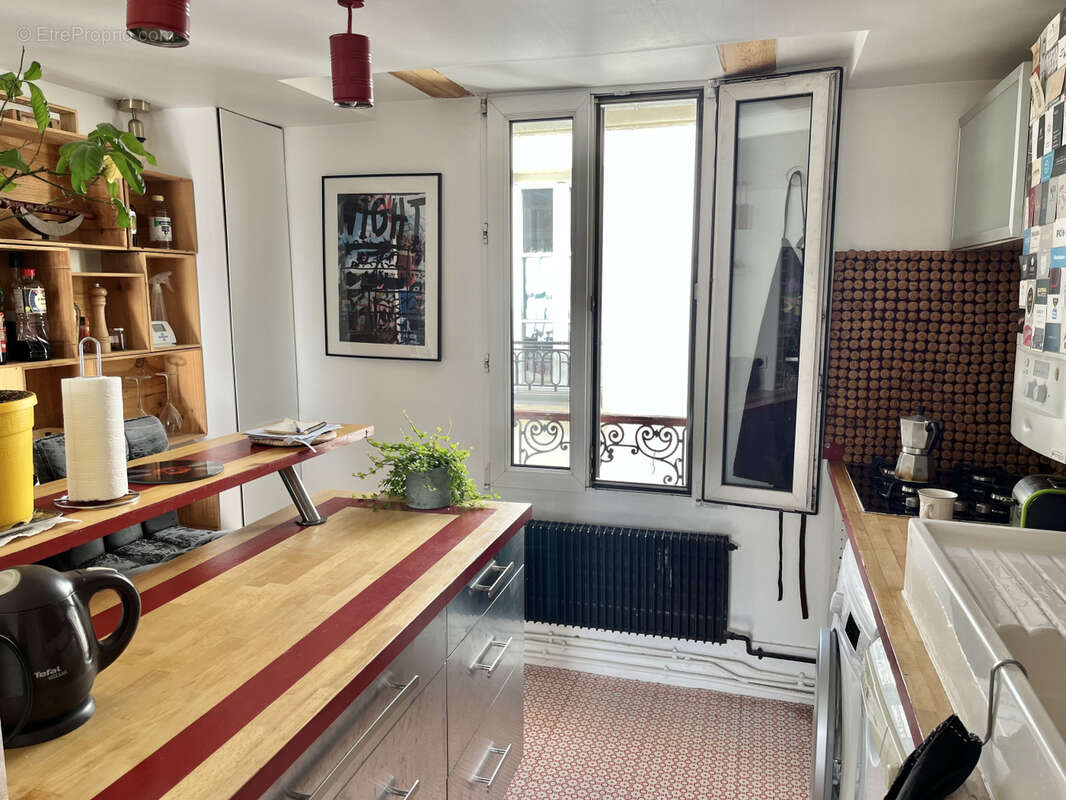 Appartement à PARIS-18E