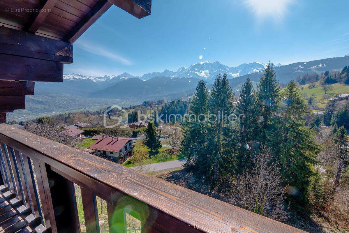 Appartement à COMBLOUX