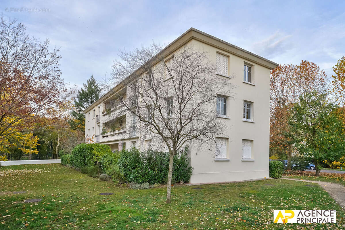 Appartement à MAISONS-LAFFITTE