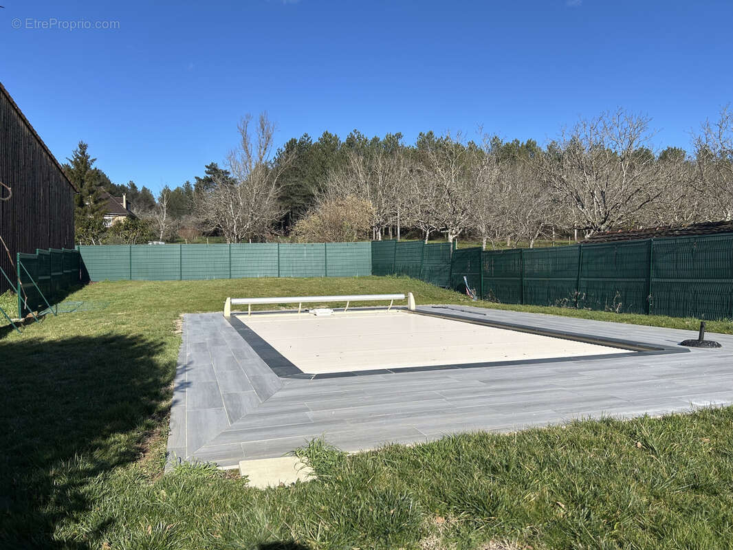 Maison à SAINT-MARTIAL-DE-NABIRAT