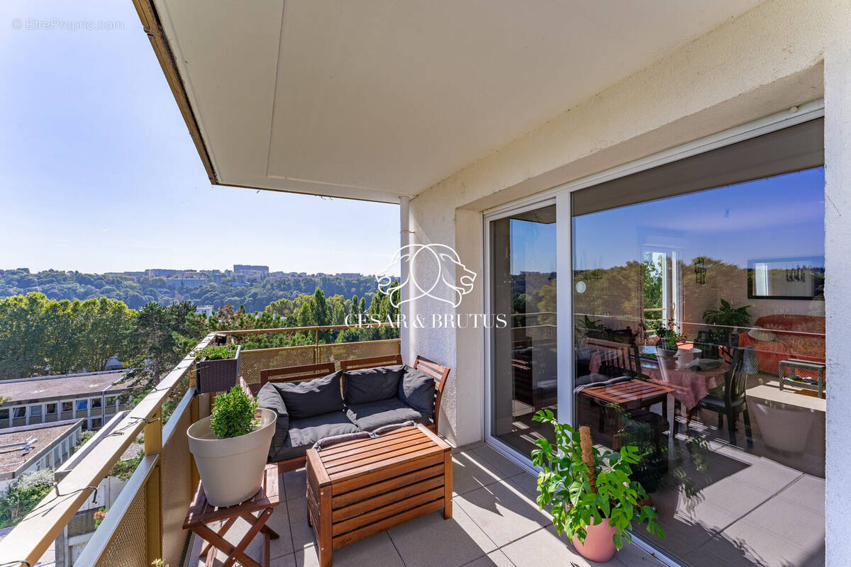 Appartement à LYON-9E