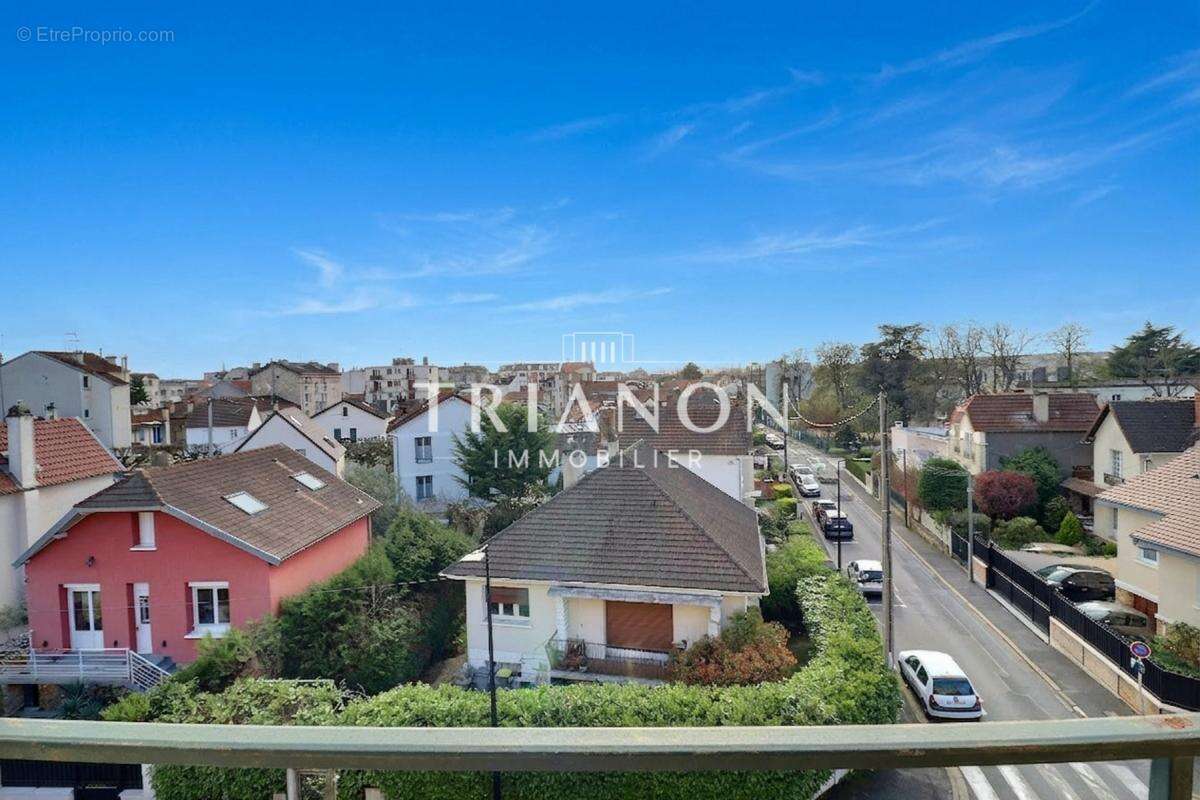 Appartement à SARTROUVILLE
