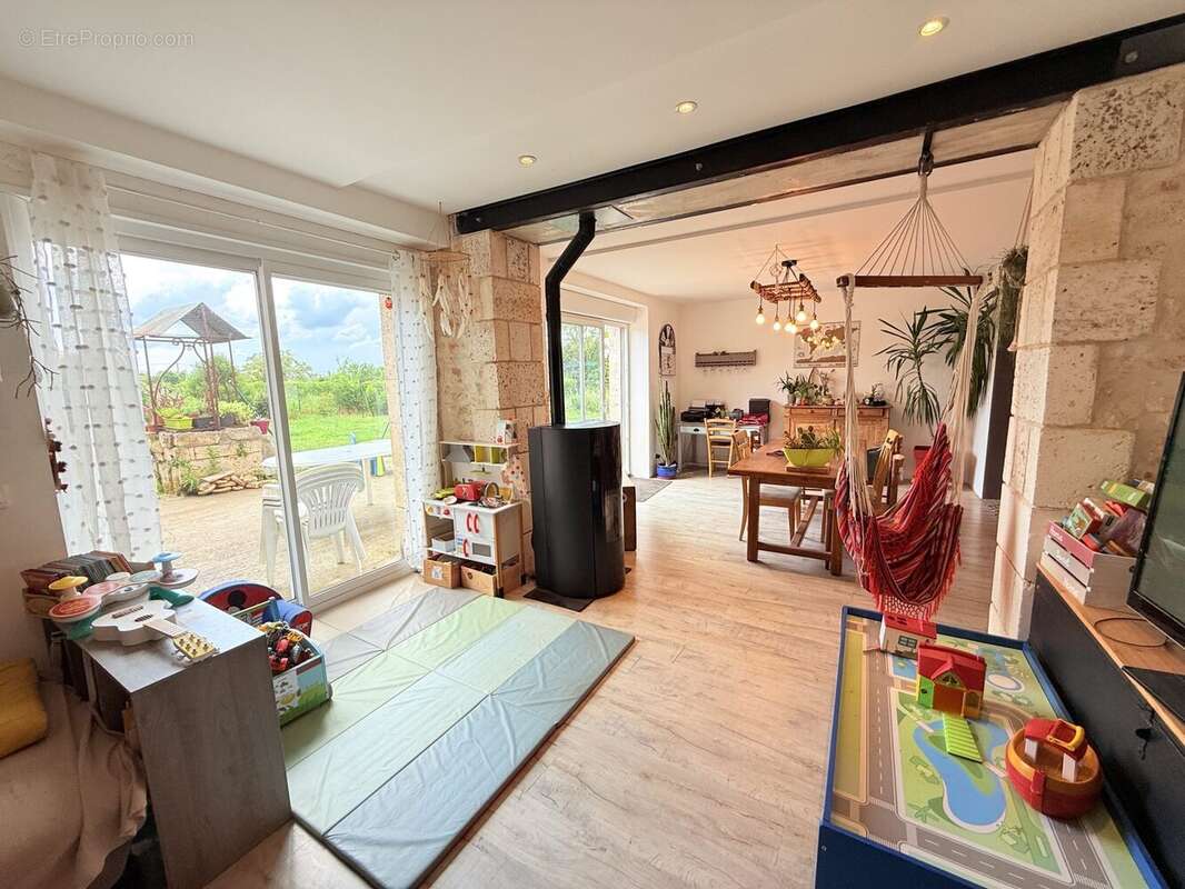 Maison à LA ROCHEFOUCAULD