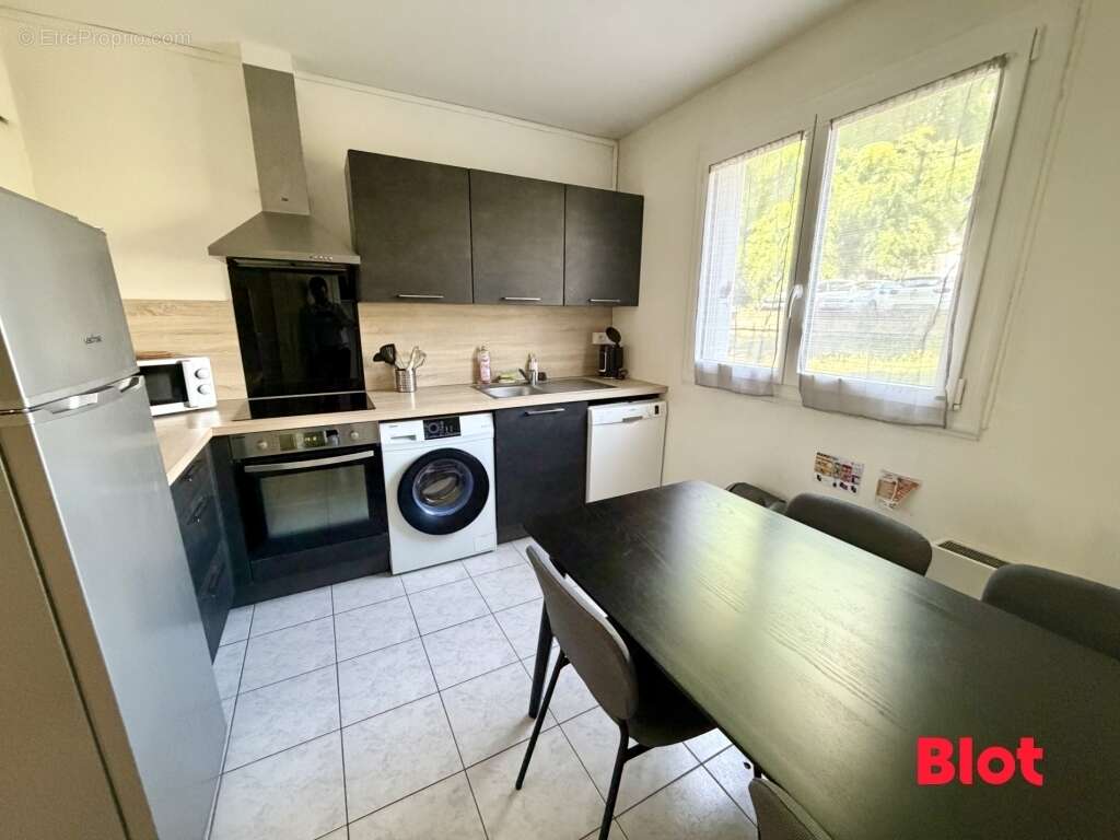 Appartement 76 m² à Rennes  - photo 2