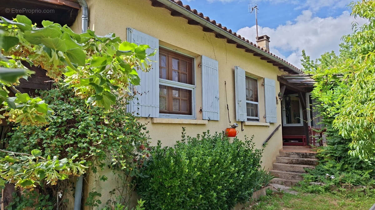 Maison à SIORAC-EN-PERIGORD
