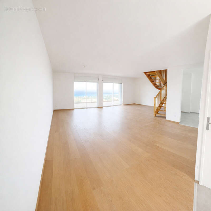 Appartement à SAINT-DENIS