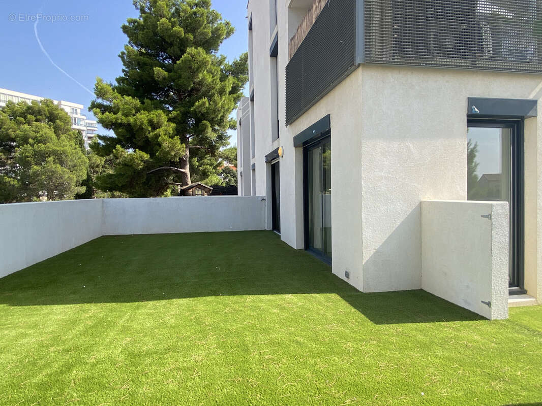 Un appartement t3, avec terrasse et jardin, garage, a perpignan sud - photo 2