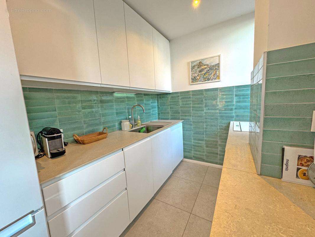 Front de mer à Nice, 2 pièces de 66m² avec jardin de 55m² - photo 14