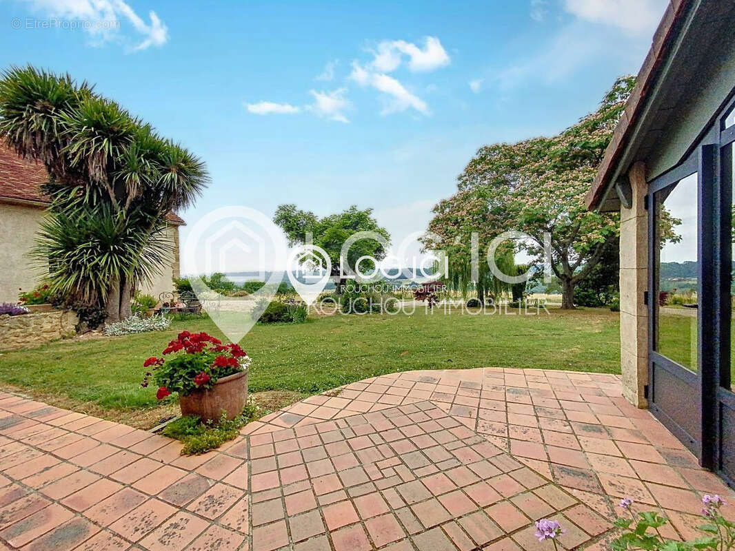 Maison à AURIONS-IDERNES