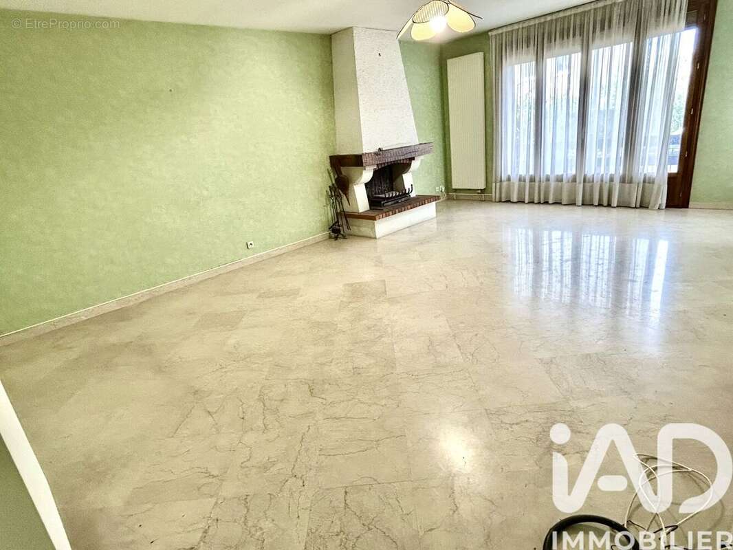 Photo 2 - Maison à ORSAY