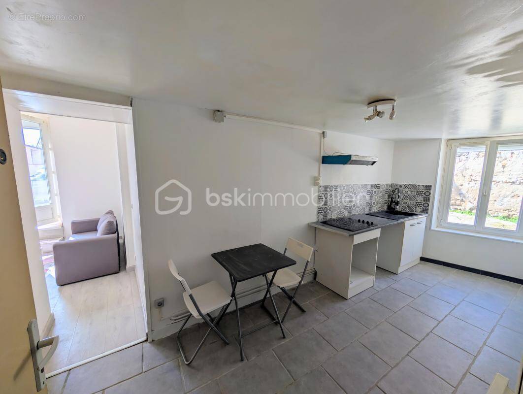 Appartement à QUINCY-VOISINS