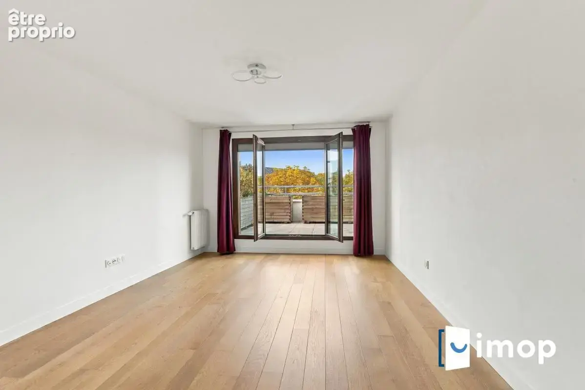 À 5 min du métro Basilique, superbe duplex T4 de 85m² avec terrasse arborée de 26m² - photo 3