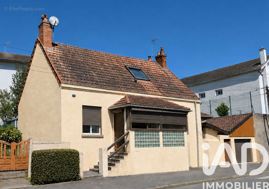 Photo 2 - Maison à BLANZY